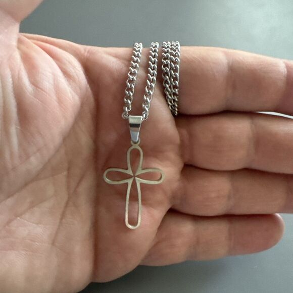 Stainless Steel Cross Pendant Scripture Silver Plated 24 Inch Chain Religious - Picture 5 of 6